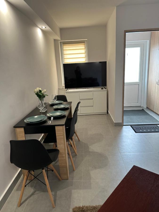 Apartament Medalionow Z Parkingiem Apartamento Lublin Exterior foto